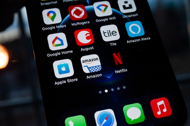 iPhone 12 Pro Home Screen with Google Maps and other apps.