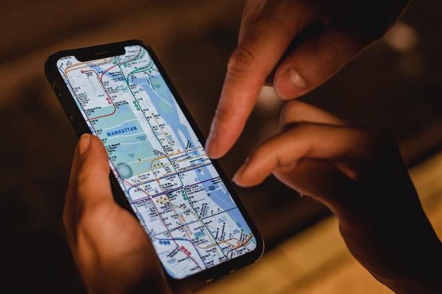 A user checking out a custom map online.