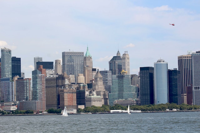 A bustling city in one of the states of America.